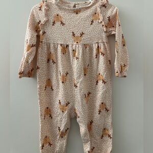 🆕Old Navy pajama with reindeer print
